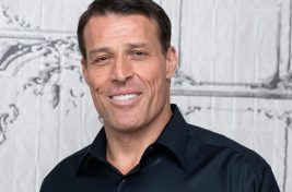 104479071-GettyImages-546307446.1910x1000